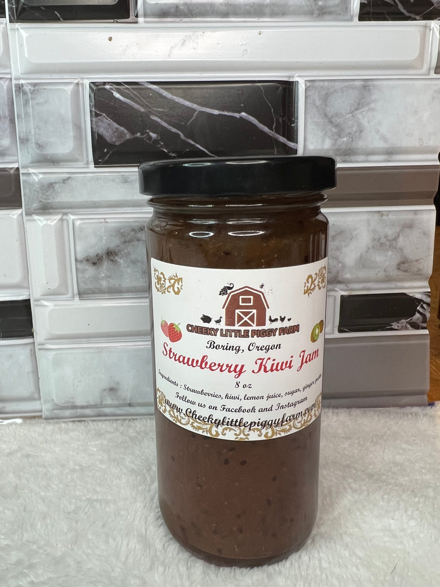 Oregon Strawberry Kiwi Jam